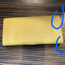 Load image into Gallery viewer, Salvatore Ferragamo Vara Bow Wallet, Yellow
